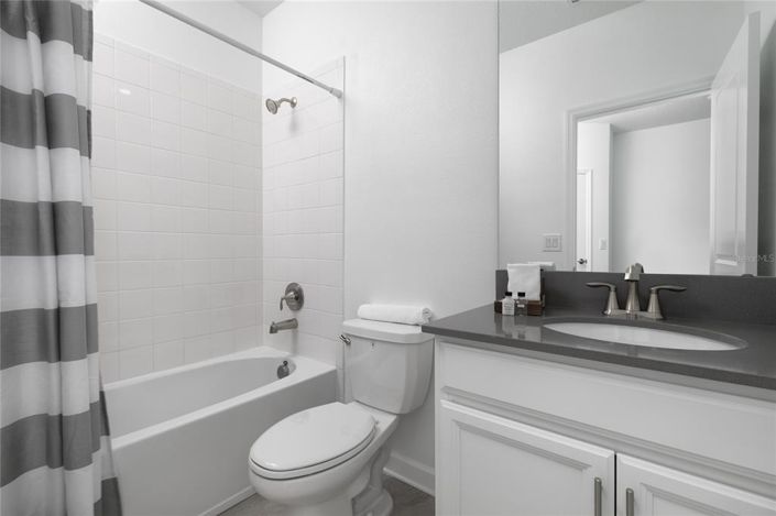 Image No.27-5 Bed Townhouse for sale