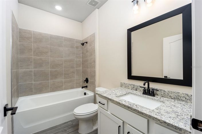 Image No.7-3 Bed Property for sale