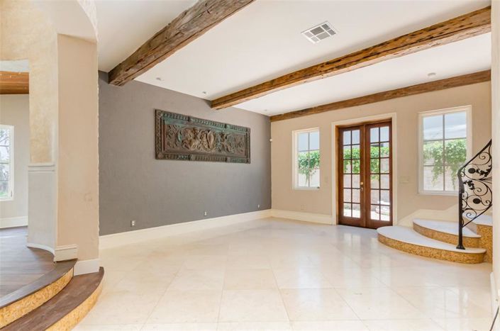 Image No.18-4 Bed Property for sale