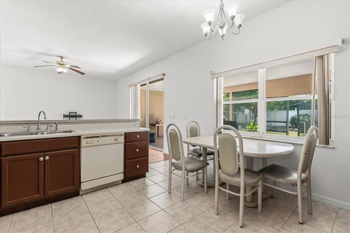 Image No.15-Propriété de 4 chambres à vendre à Kissimmee