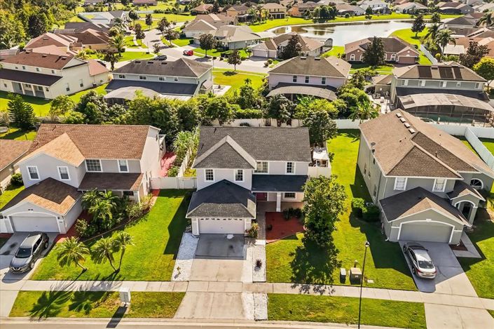 Image No.2-Propriété de 4 chambres à vendre à Kissimmee