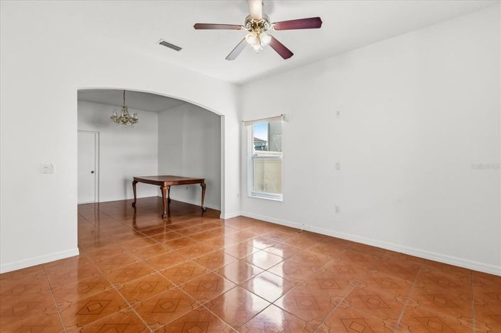 Image No.9-Propriété de 4 chambres à vendre à Kissimmee