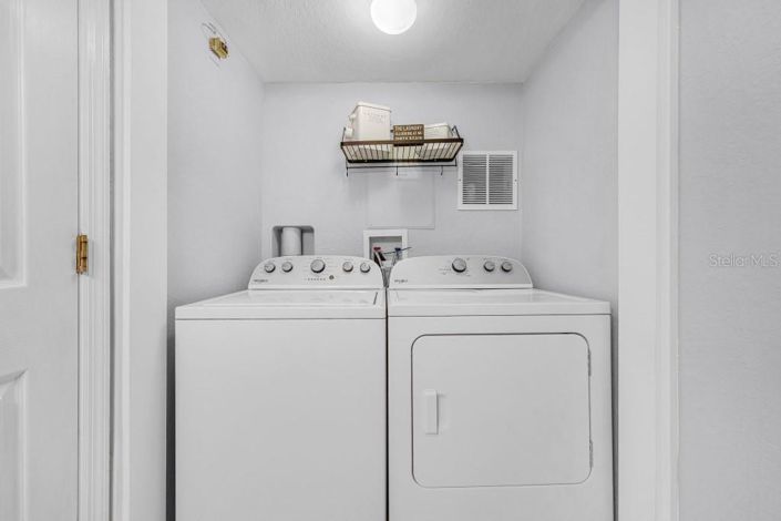 Image No.12-3 Bed Townhouse for sale