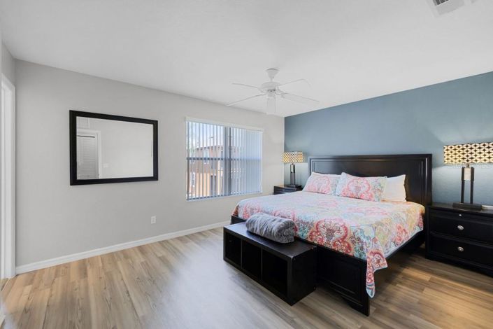 Image No.13-3 Bed Townhouse for sale