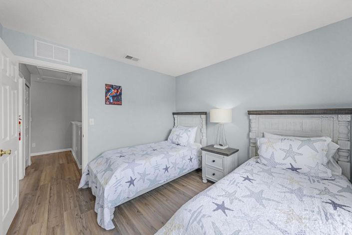 Image No.18-3 Bed Townhouse for sale