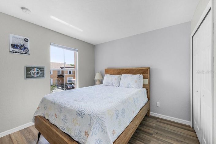 Image No.20-3 Bed Townhouse for sale