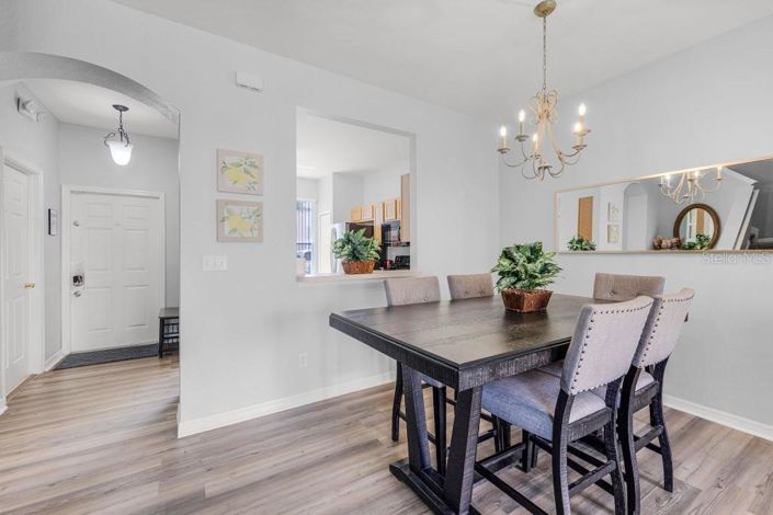 Image No.6-3 Bed Townhouse for sale