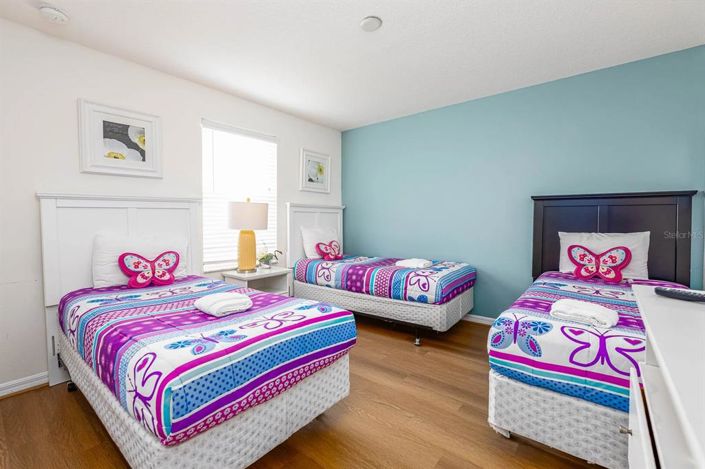 Image No.13-4 Bed Townhouse for sale