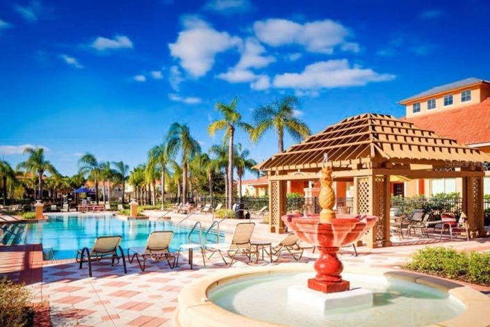 Image No.18-4 Bed Townhouse for sale