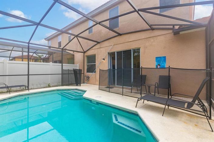 Image No.2-4 Bed Townhouse for sale