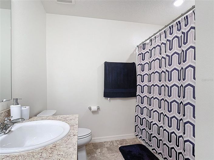 Image No.24-3 Bed Property for sale