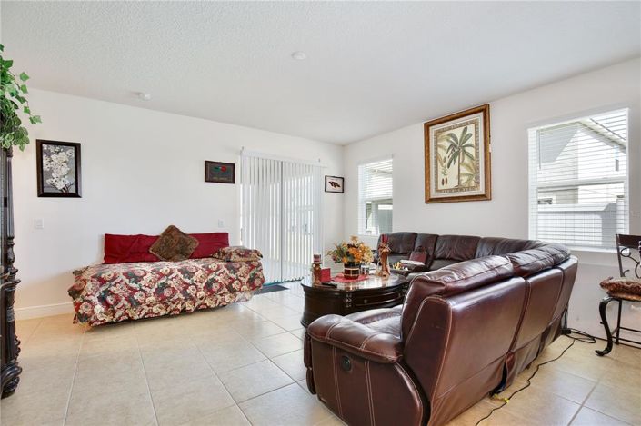 Image No.11-4 Bed Property for sale