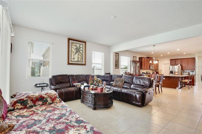 Image No.12-4 Bed Property for sale