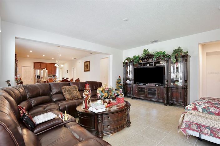 Image No.13-4 Bed Property for sale