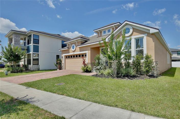 Image No.4-4 Bed Property for sale