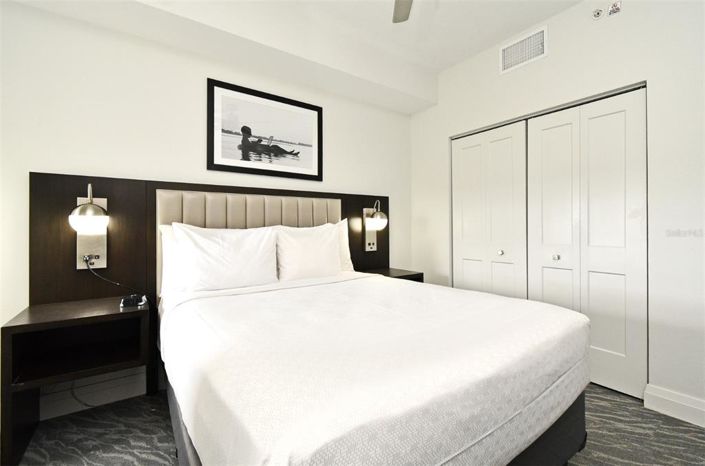 Image No.10-3 Bed Property for sale