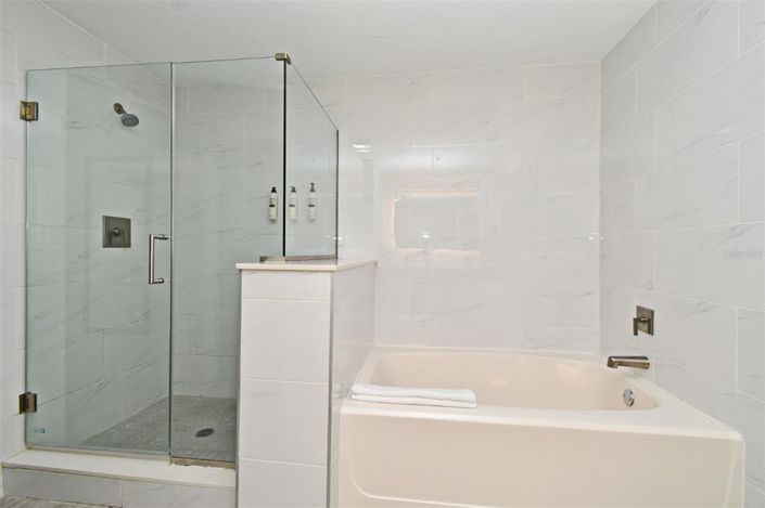 Image No.23-3 Bed Property for sale