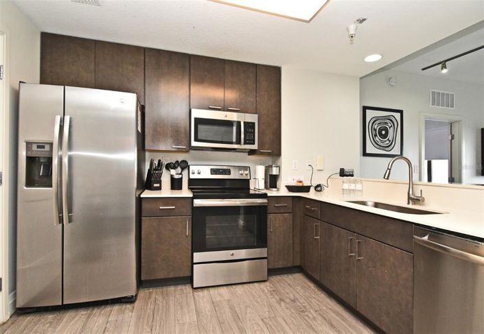 Image No.37-3 Bed Property for sale