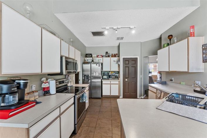 Image No.16-4 Bed Property for sale