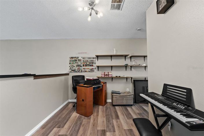 Image No.26-4 Bed Property for sale