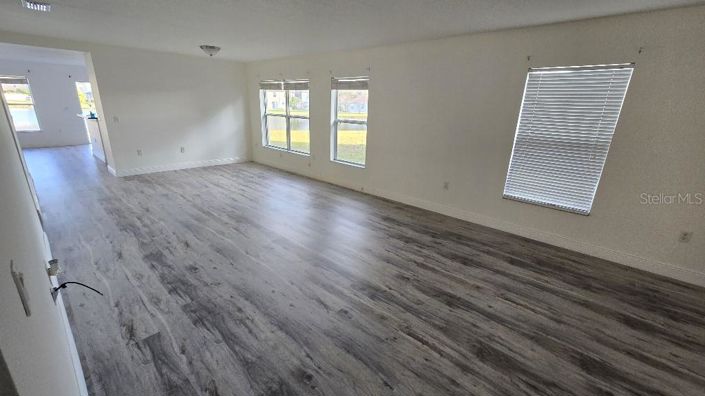 Image No.4-Propriété de 4 chambres à vendre à Kissimmee