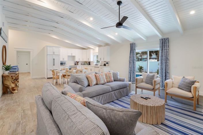 Image No.8-Propriété de 4 chambres à vendre à Holmes Beach