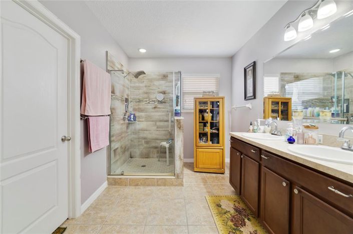 Image No.17-Propriété de 3 chambres à vendre à Clermont