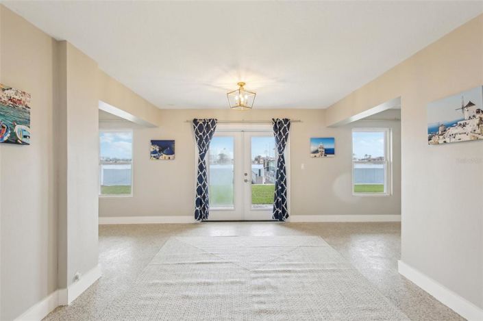 Image No.25-5 Bed Property for sale