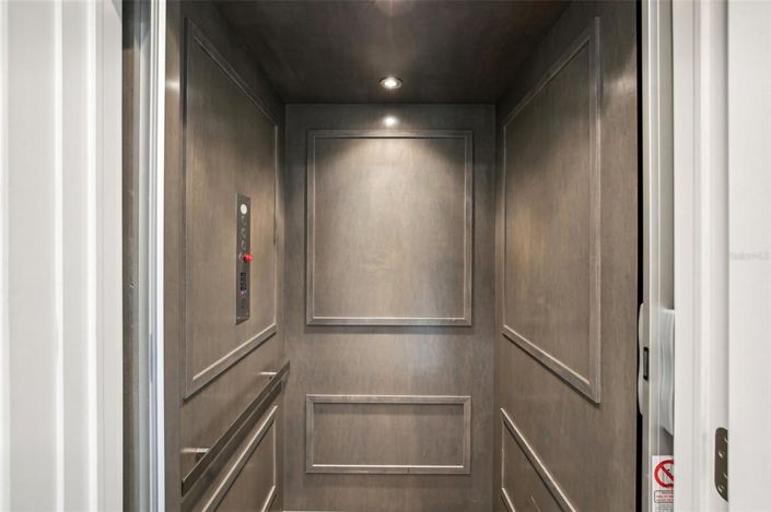 Image No.38-5 Bed Property for sale