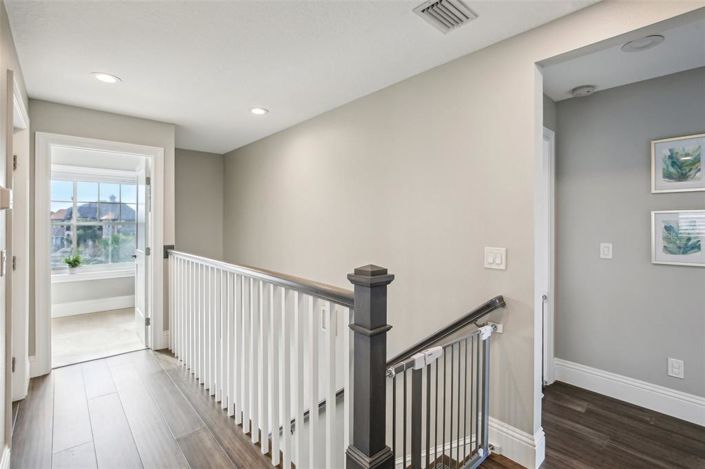 Image No.40-5 Bed Property for sale