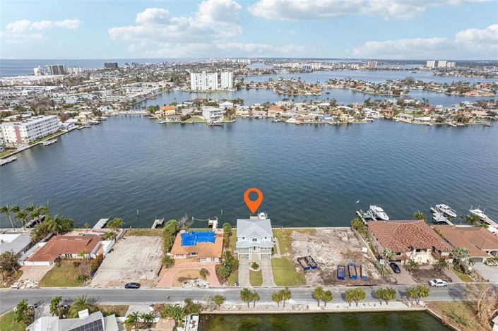 Image No.61-5 Bed Property for sale