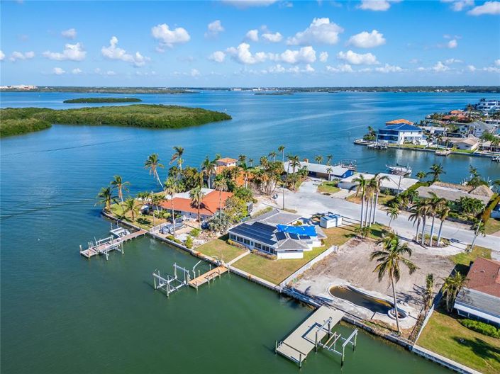 Image No.17-2 Bed Property for sale