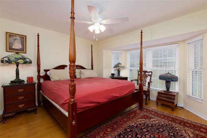 Image No.18-3 Bed Townhouse for sale