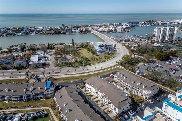 Image No.51-3 Bed Townhouse for sale