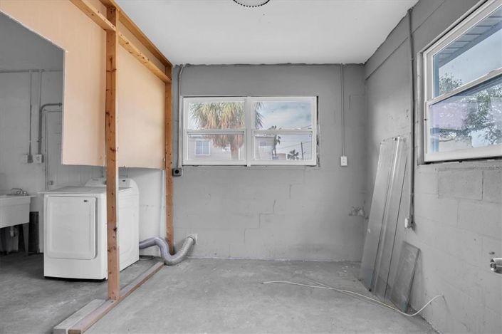 Image No.33-4 Bed Property for sale