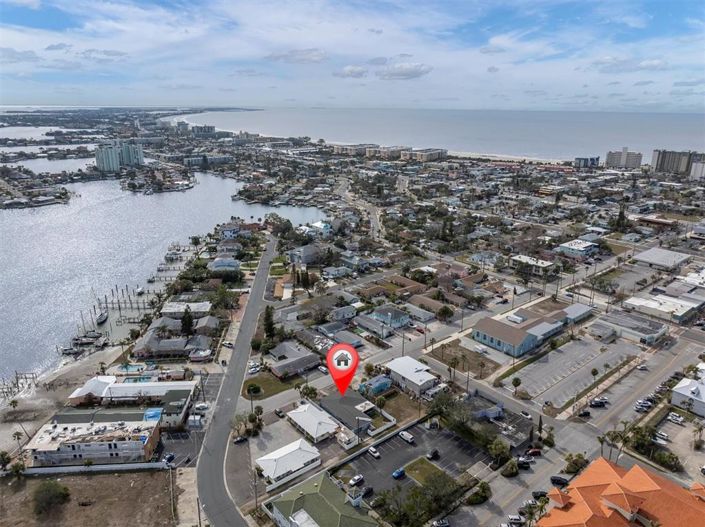 Image No.40-4 Bed Property for sale