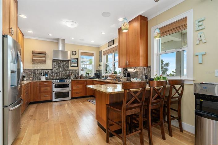 Image No.17-4 Bed Property for sale