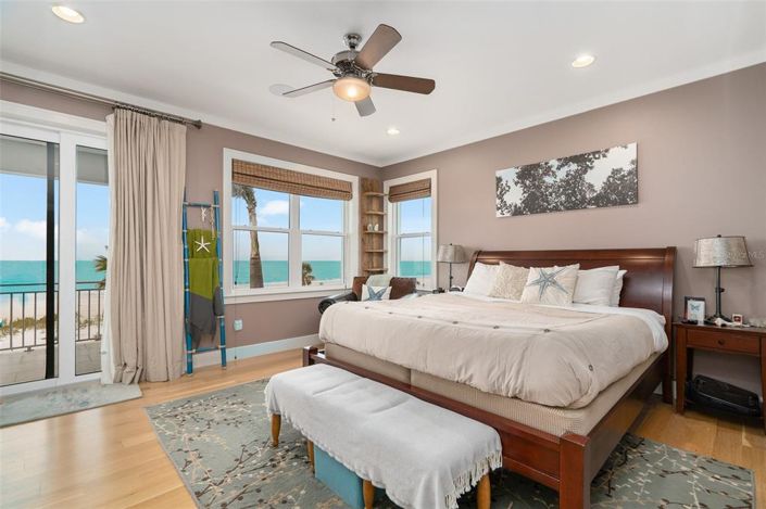 Image No.30-4 Bed Property for sale