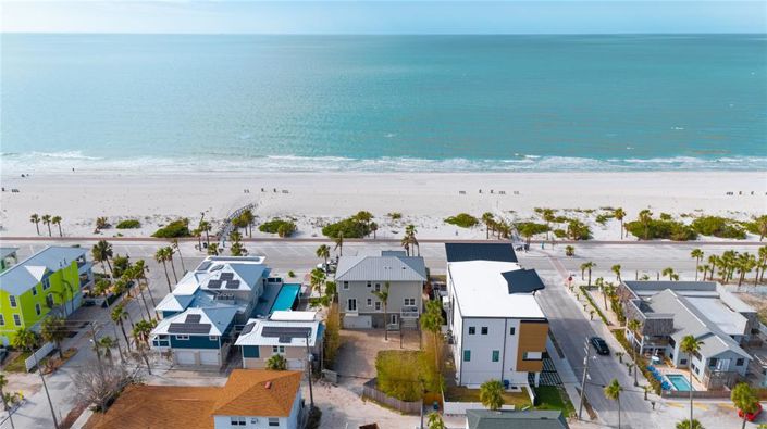 Image No.4-4 Bed Property for sale