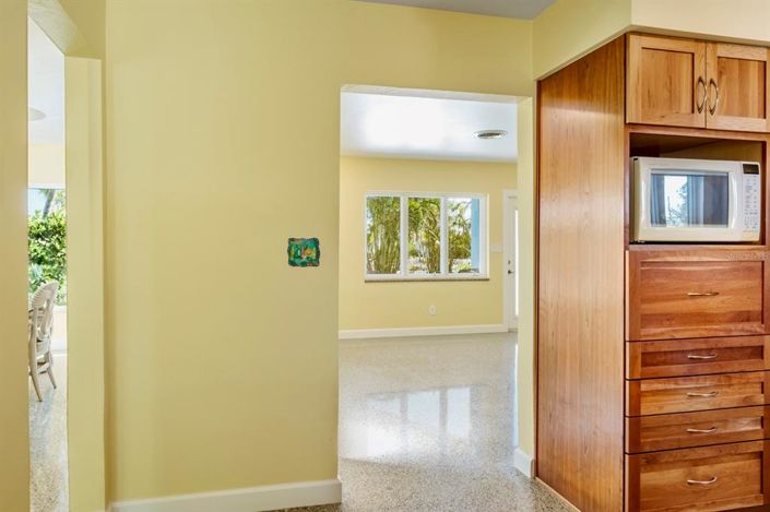 Image No.18-2 Bed Property for sale