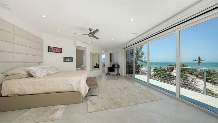 Image No.38-4 Bed Property for sale