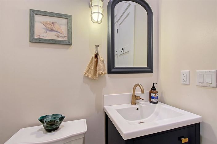 Image No.26-5 Bed Property for sale