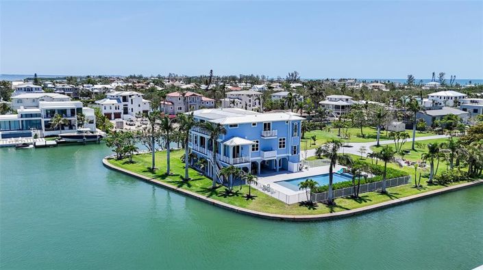 Image No.4-5 Bed Property for sale