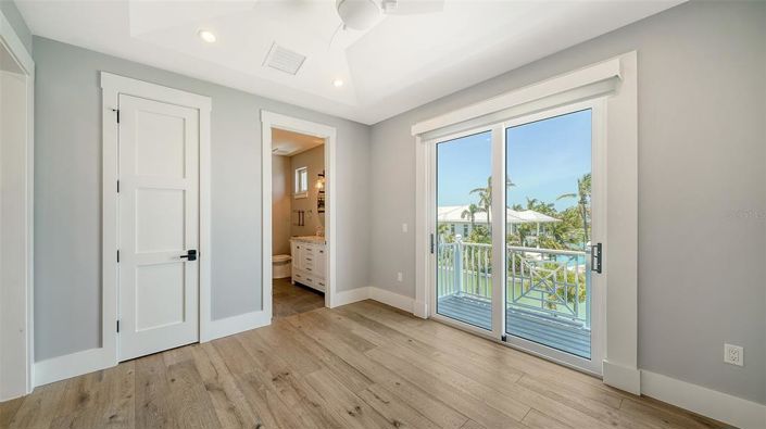 Image No.58-5 Bed Property for sale