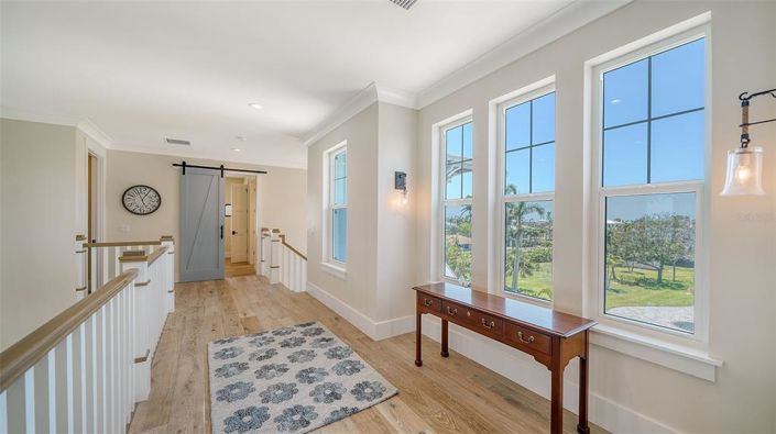 Image No.62-5 Bed Property for sale