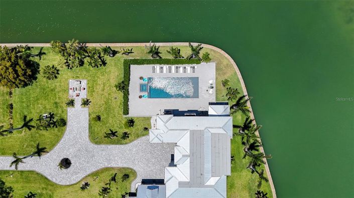 Image No.7-5 Bed Property for sale