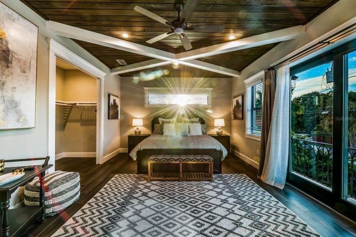 Image No.49-6 Bed Property for sale