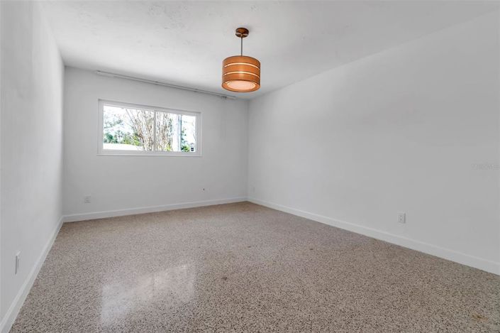 Image No.44-3 Bed Property for sale