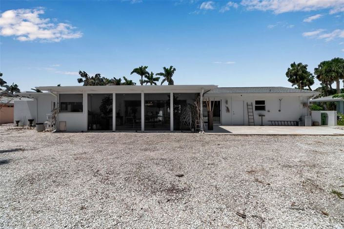 Image No.63-3 Bed Property for sale