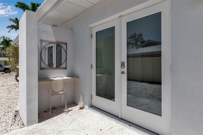 Image No.65-3 Bed Property for sale